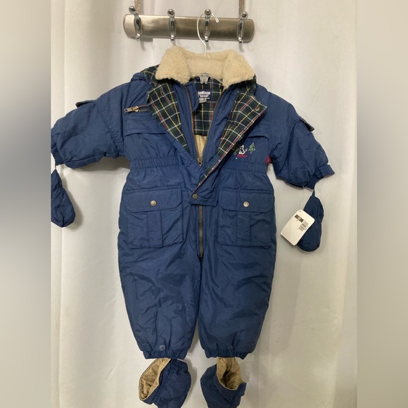 Baby OSHKOSH Hooded Snowsuit Size 18M NWT - Picture 2 of 8
